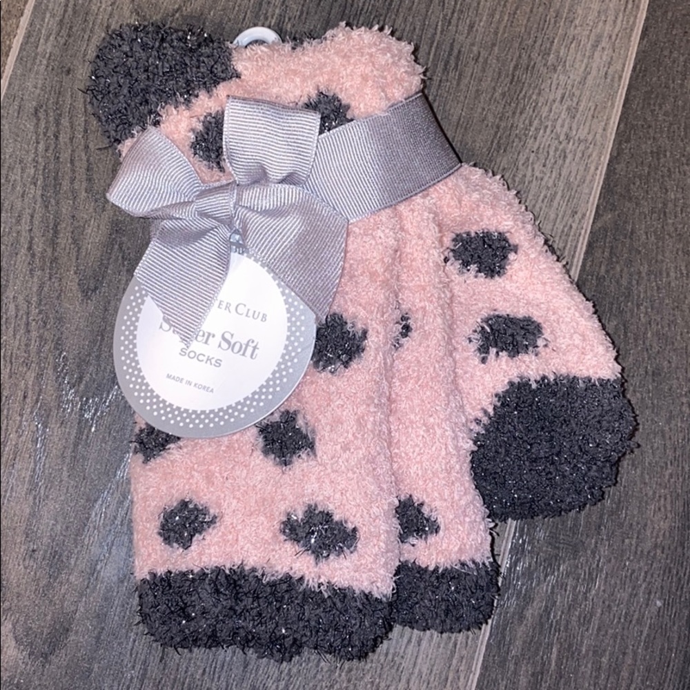 NWT Fuzzy Socks in Pink/Gray